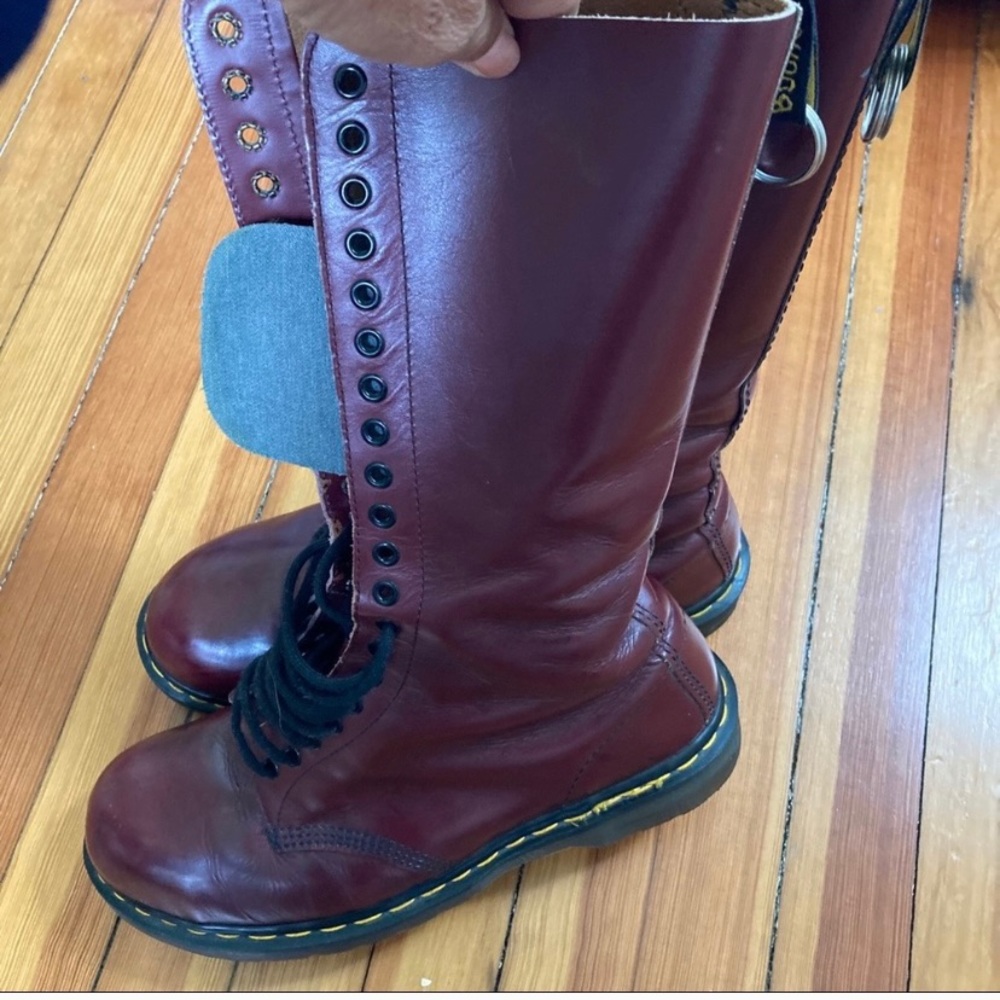 Dr. Martin cherry 12” calf boots